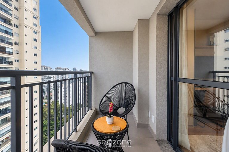 Studio Bem localizado em Cond. c/ Piscina MVO2402