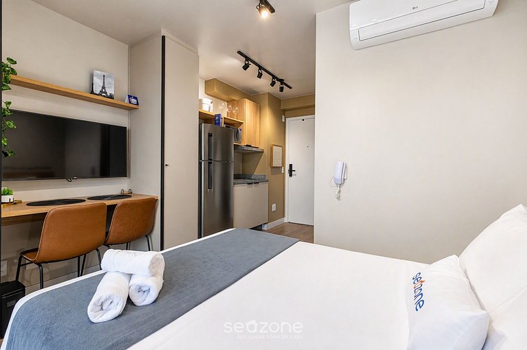 Studio bien ubicado en Condo. c/ Piscina MVO2402