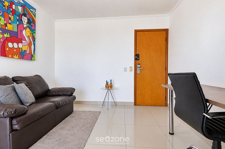 Apto. Bien ubicado en Condo. c/ Piscina CRY0310