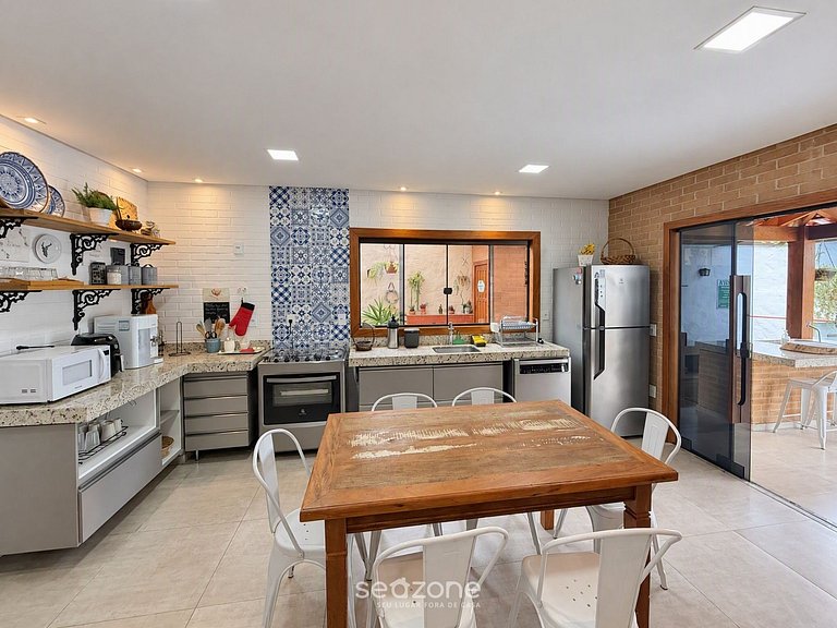 Casa c/ Piscina Priv. e Churrasq. MGA0028
