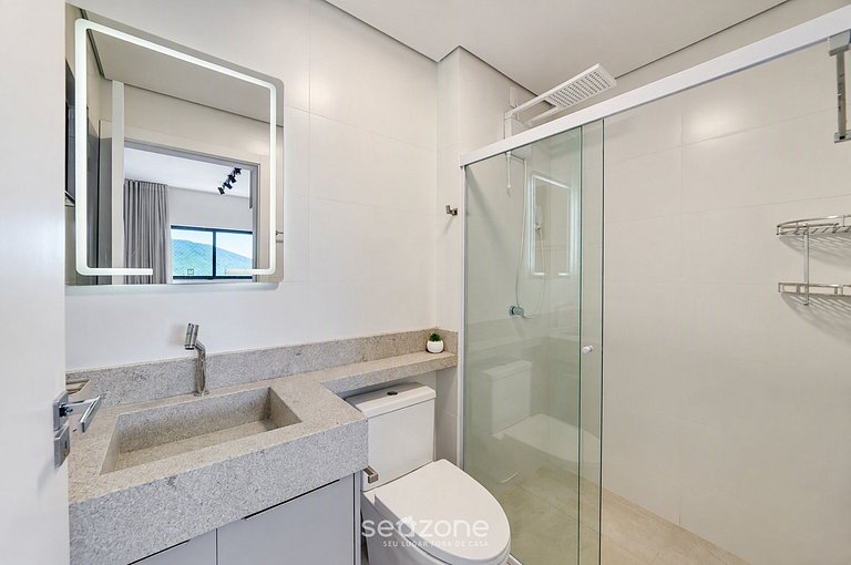 Apto. c/ Vista Cidade em Cond. c/ Piscina LAV1205
