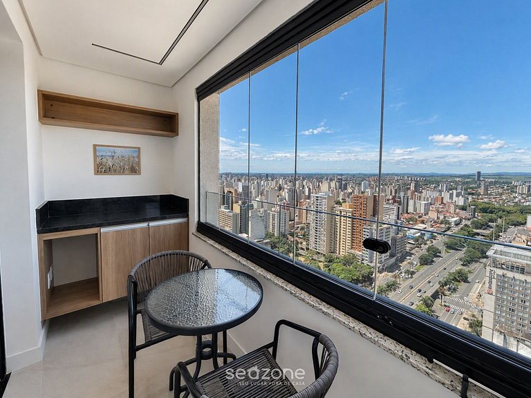 Studio em Cond. c/ Piscina e Vista Cid. SRU3209